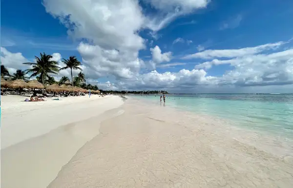 Akumal.