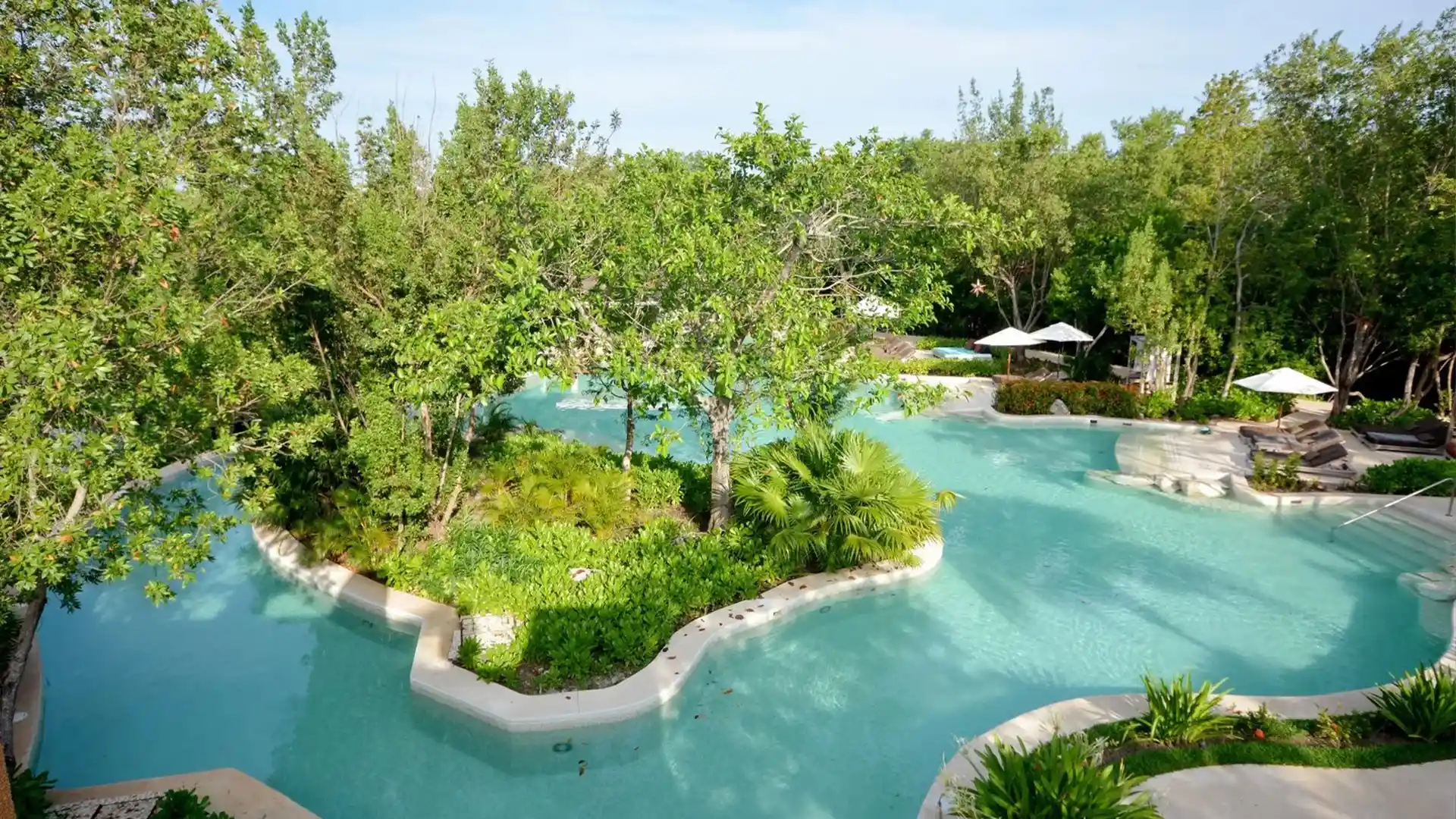 BANYAN TREE VILLA
