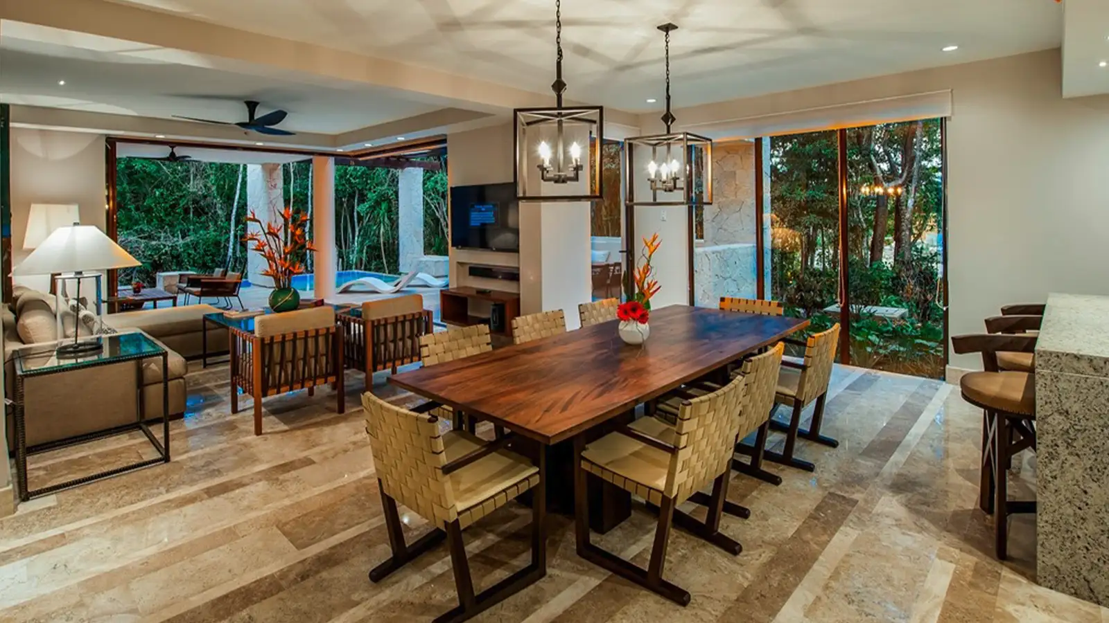 LUXURIOUS FAIRMONT HERRITAGE 