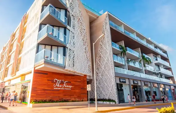 THE FIVES DOWNTOWN