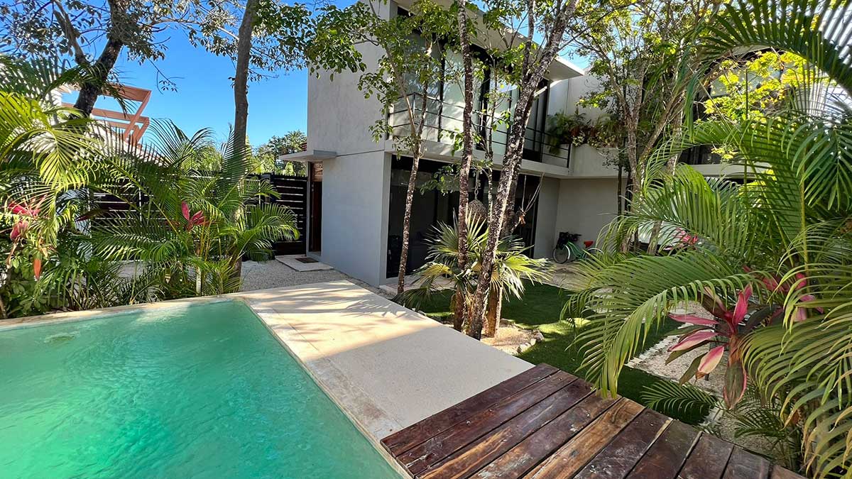 HOME FOR SALE LA VELETA