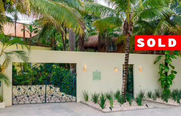 HOME FOR SALE EN LA VELETA
